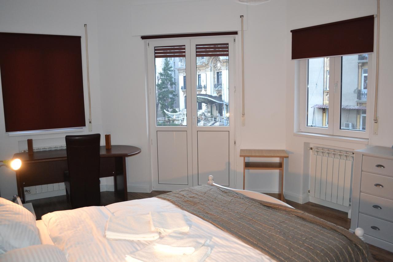 Appartement Victoria Plaza Two Bdr Apt à Bucarest Extérieur photo